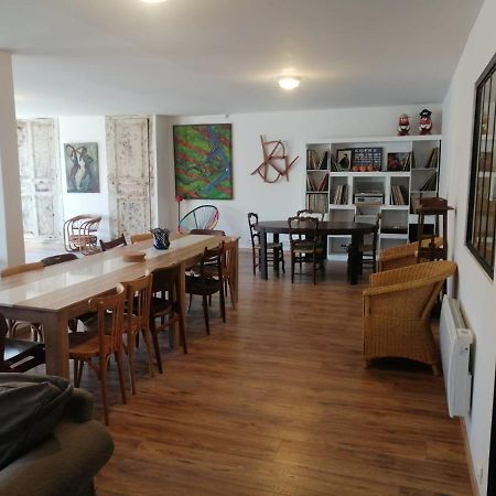 Logement Entier Spacieux Et Confortable A 1 H De Paris Courtenay  Exterior photo