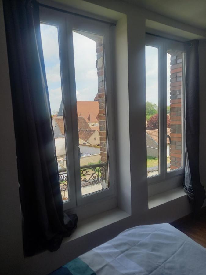 Logement Entier Spacieux Et Confortable A 1 H De Paris Courtenay  Exterior photo