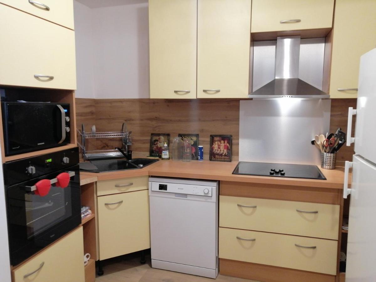 Logement Entier Spacieux Et Confortable A 1 H De Paris Courtenay  Exterior photo